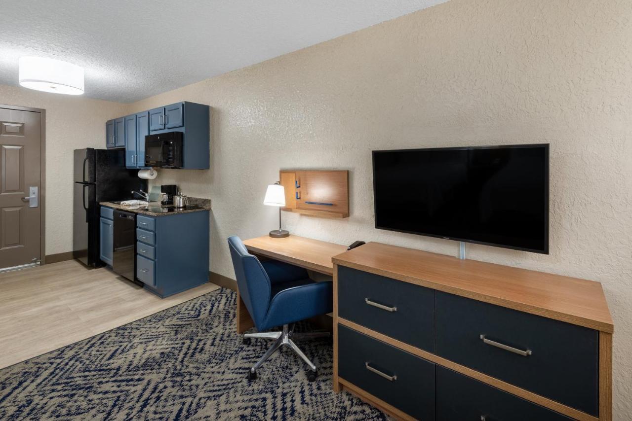 Candlewood Suites Chesapeake-Suffolk By Ihg Eksteriør billede