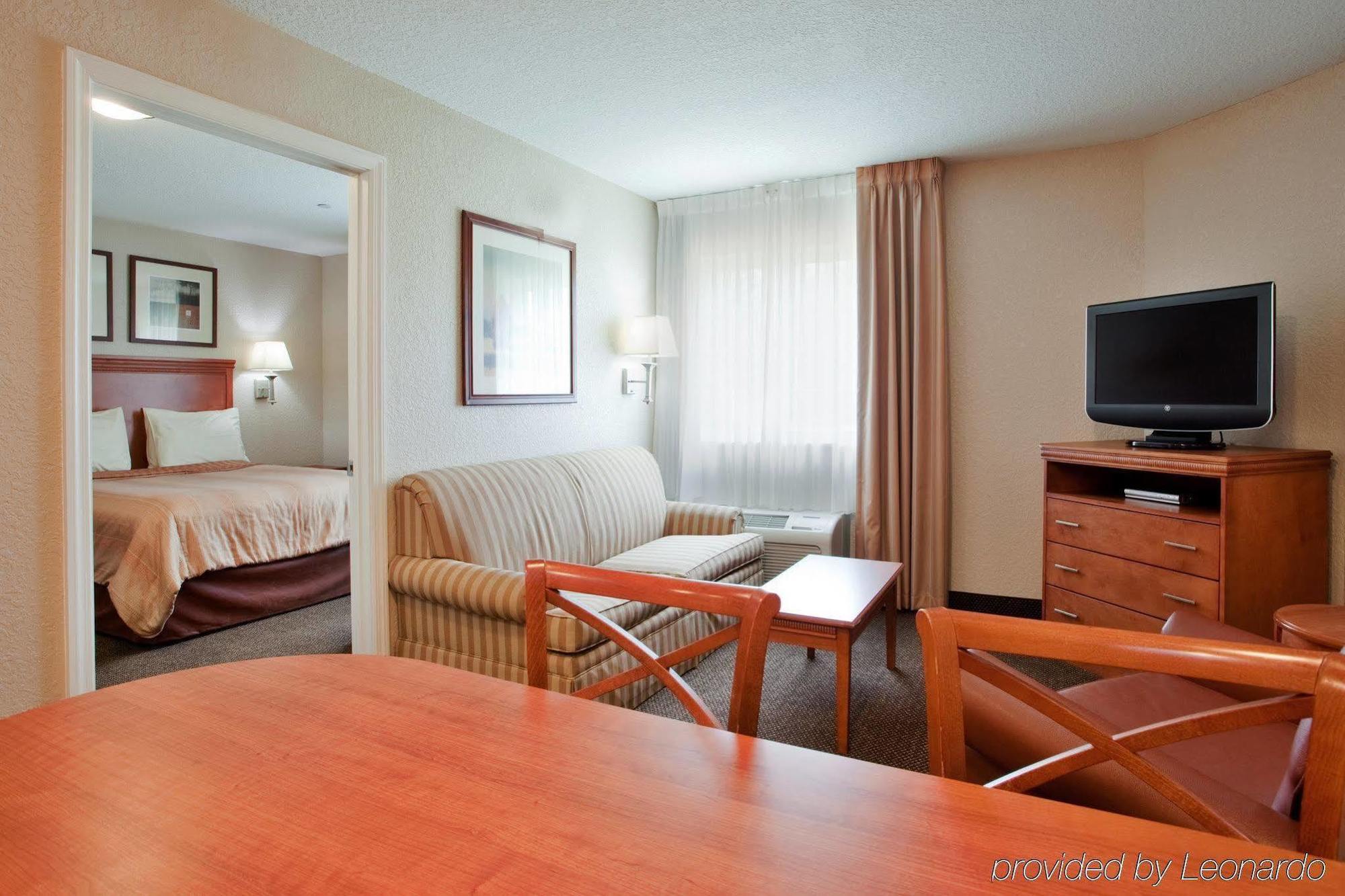 Candlewood Suites Chesapeake-Suffolk By Ihg Eksteriør billede